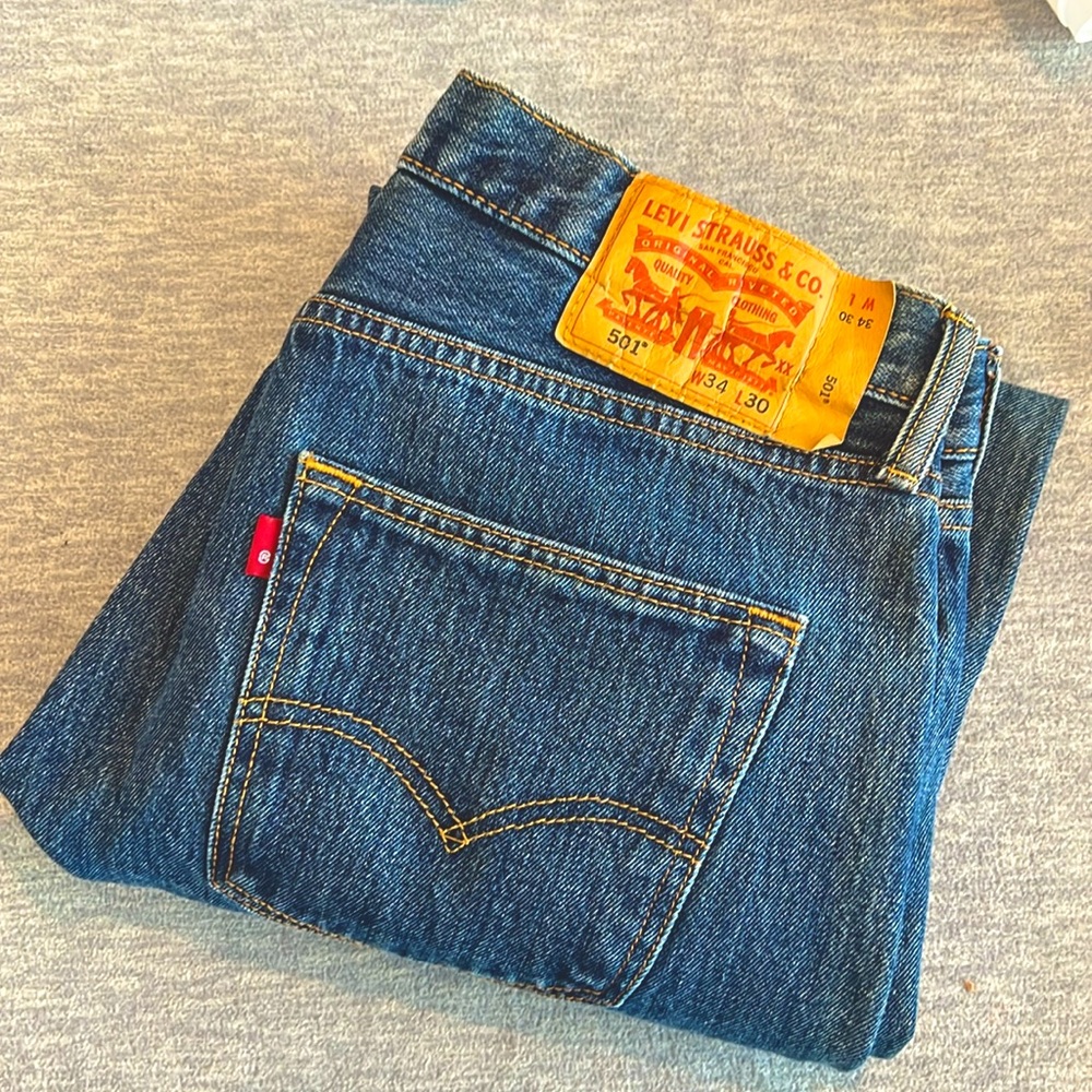 Levi's 501 Classic Straight Medium Blue‎ Jeans Men’s 34x30 Denim Non Distressed